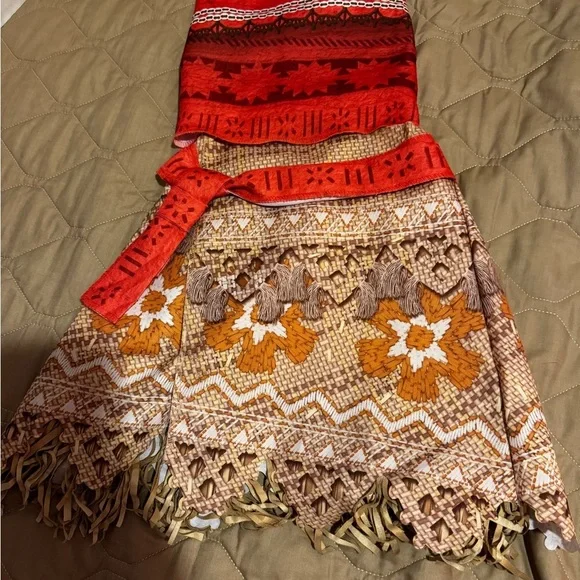 DISNEY MOANA COSTUME GIRLS SIZE 4-6X  Skirt And Matching Shirt Cosplay Theater - Picture 2 of 10